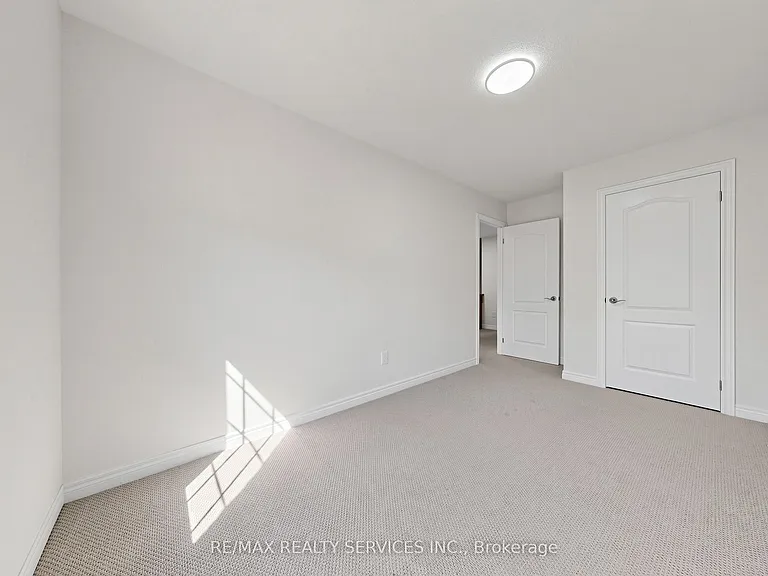 19 Sea Drifter Cres — Photo 36