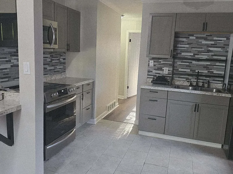 419 Tillman St — Photo 14