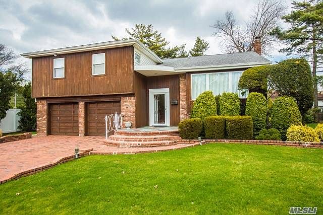 1st image of 912 Park Ct
