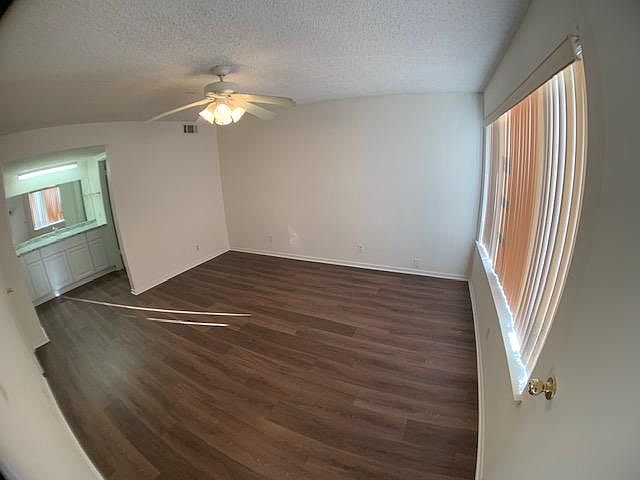 1st image of 1887 Tipperary Ln