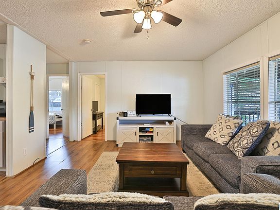 4th image of 59 Coosa Island Cir