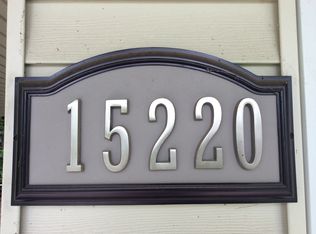 15220 Leslie Ave, Oak Park, MI 48237