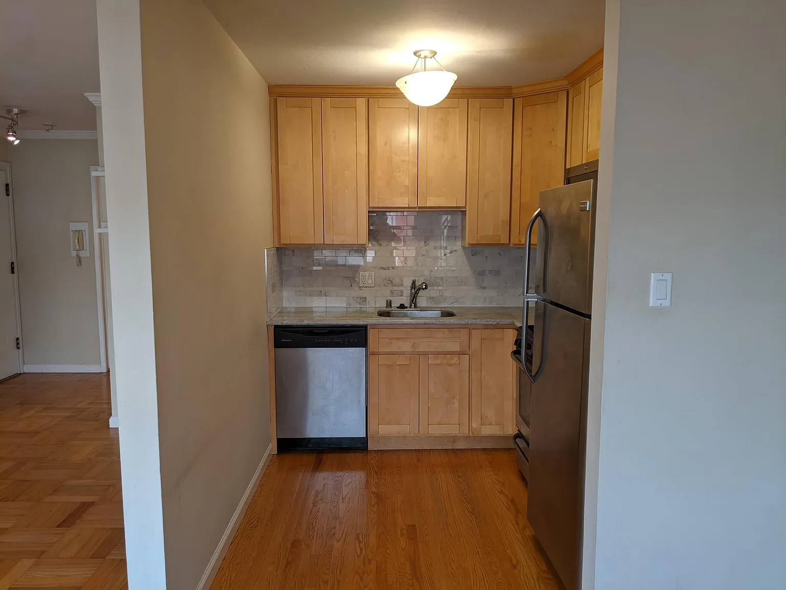 1 bed, 580 sqft, $3,400 — Photo 3