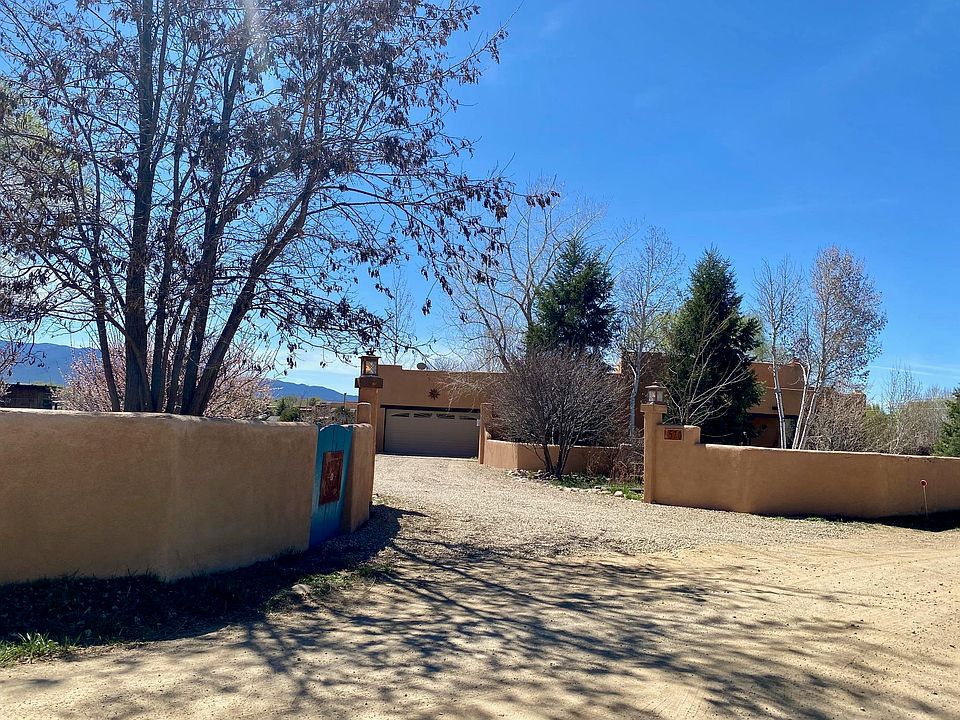 1st image of 570 Baca Lane