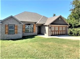 3212 Macon St, Springdale, AR 72764