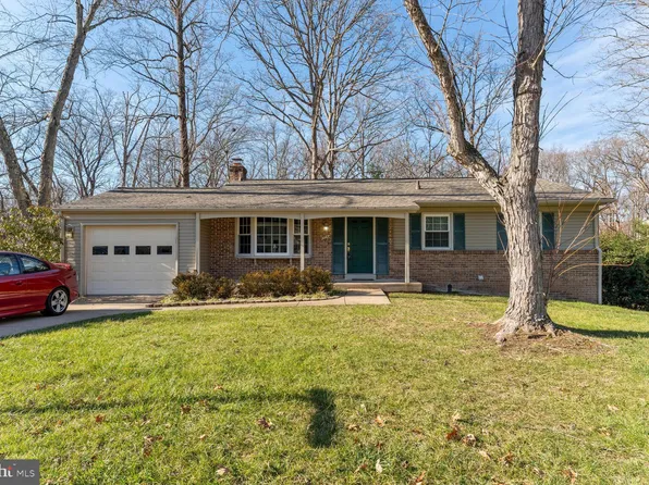 12054 Willowood Dr, Woodbridge, VA 22192