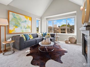 3121 W Government Way APT 401, Seattle, WA