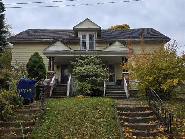 4336 Elgin St, Niagara Falls, ON L2E 2X8