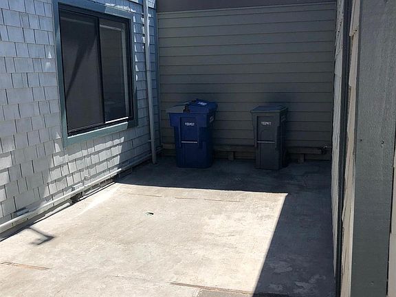 4th image of 2424 Williams Ct