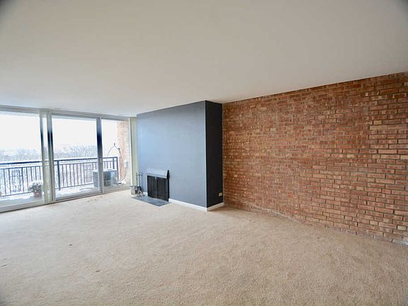 2nd image of 6020 Oakwood Dr APT 4H