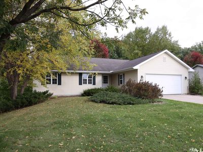 827 Warner St, Columbus, WI, 53925