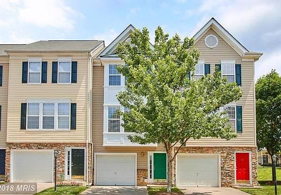 2nd image of 23054 Fontwell Sq