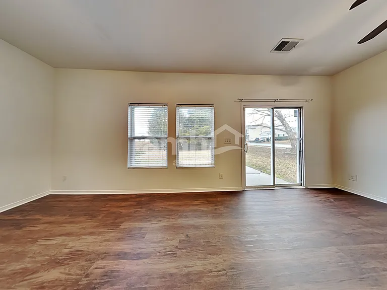 4636 Meadowfield Rd — Photo 6