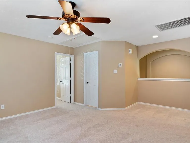 20518 Indian Grove Ln — Photo 17
