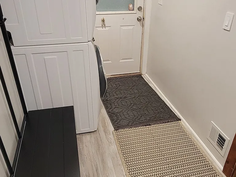 38 Cato Ave — Photo 4