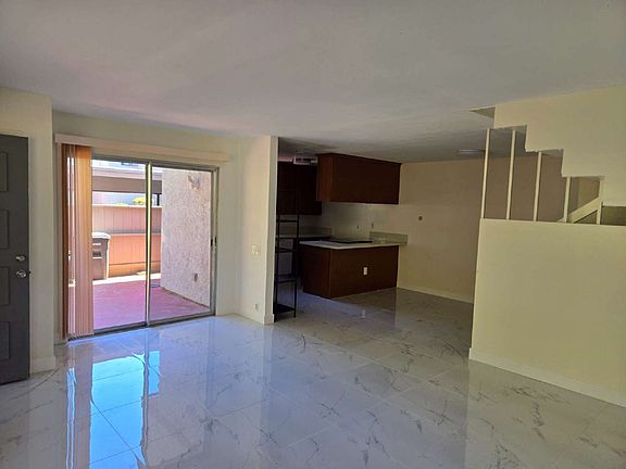 4th image of 9683 Caminito Del Vida