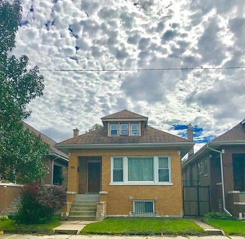 1st image of 5219 W Wrightwood Ave
