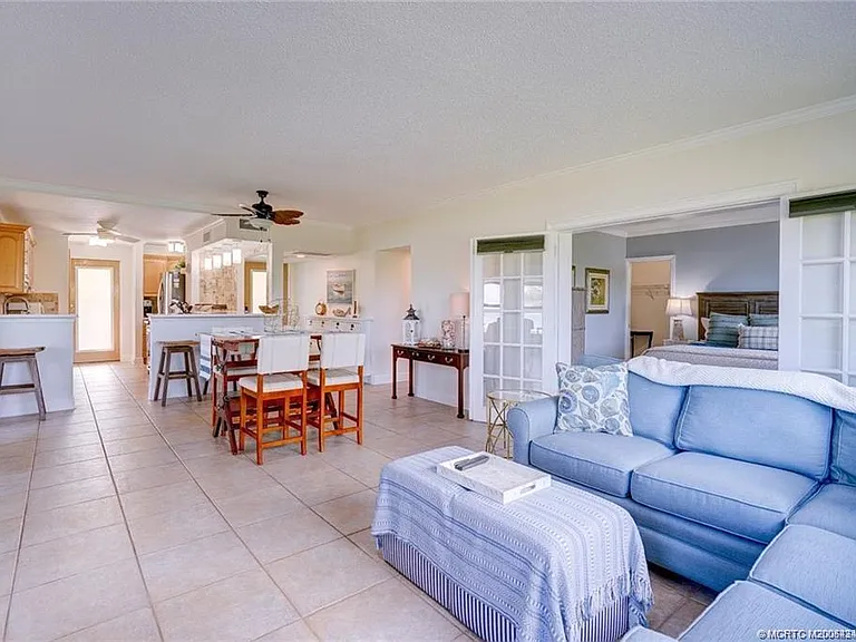 1289 NE Ocean Blvd #5 — Photo 19