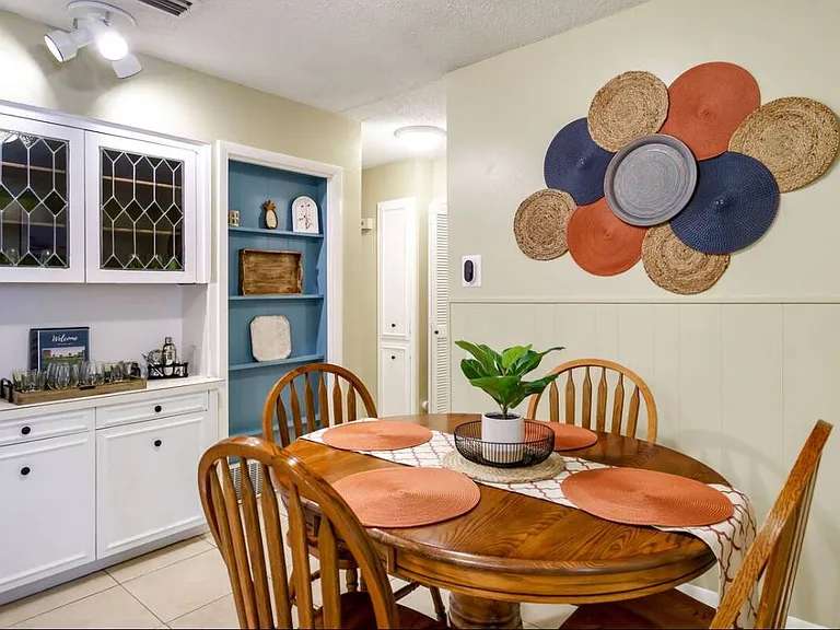 3817 Crater Lake Ct — Photo 21