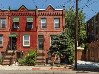 30 Astor Pl, Jersey City, NJ, 07304