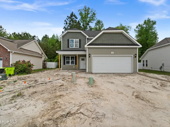 302 Hawks Bluff Drive, New Bern, NC 28560