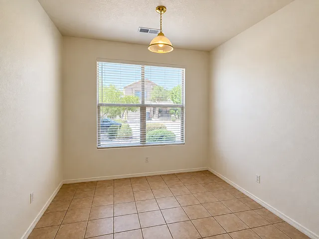 2067 Violeta Cir SE — Photo 11