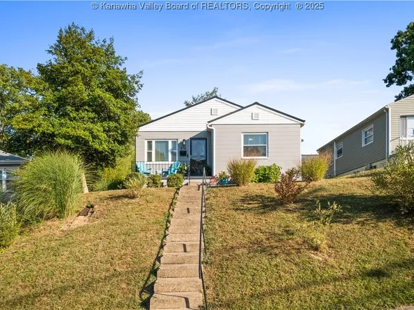 878 S Washington St, Saint Albans, WV 25177