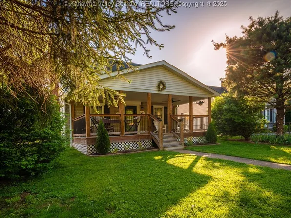 4210 Washington Ave SE, Charleston, WV 25304