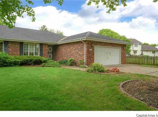 3013 Turning Mill Dr, Springfield, IL 62704