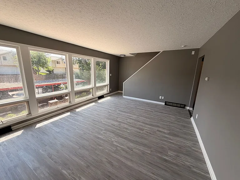 3615 Kennedy Dr — Photo 6