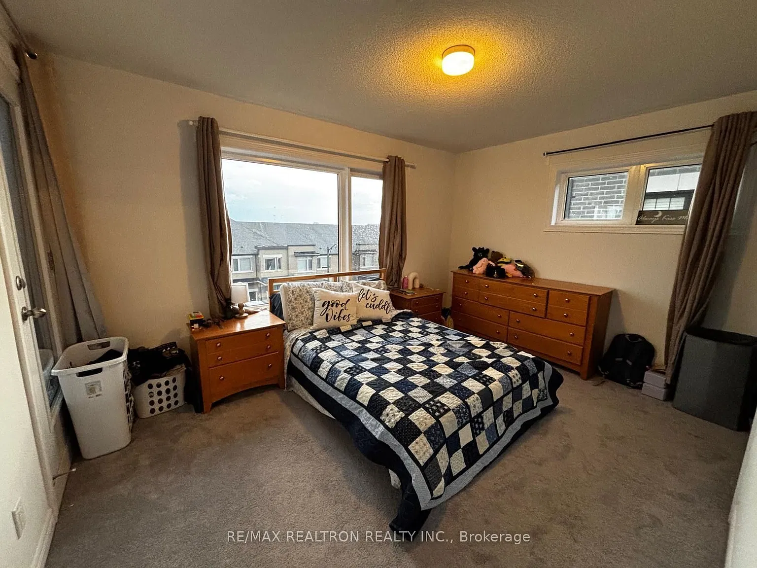 3 bed, $2,850 — Photo 2