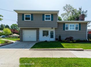 42 Navesink Ave, Highlands, NJ