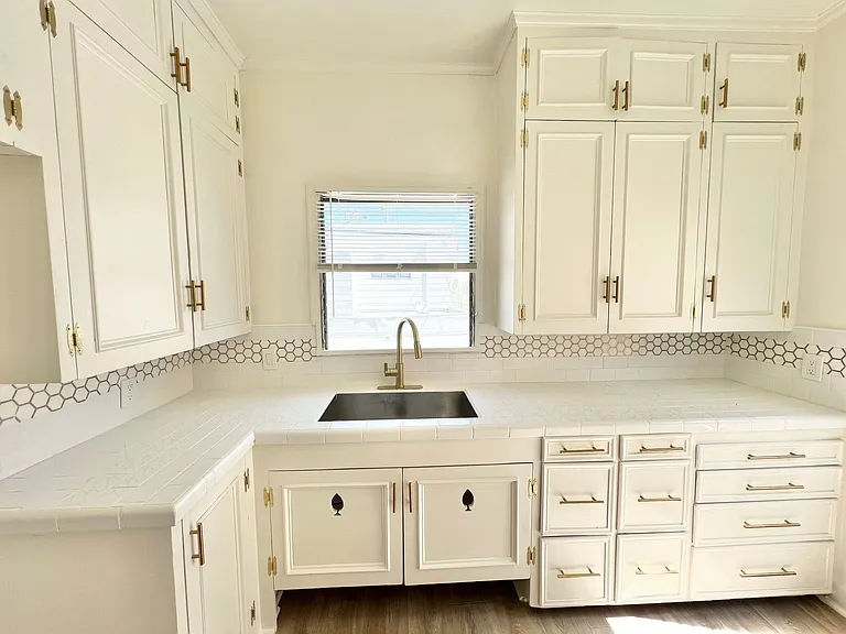 GPL - 1753 E Appleton St — Photo 9
