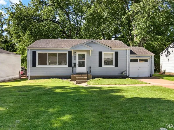 1236 Bliss Dr, Saint Louis, MO 63137