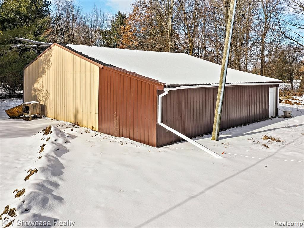 2185 Armond Rd, Howell, MI 48855 MLS 20230014112 Zillow