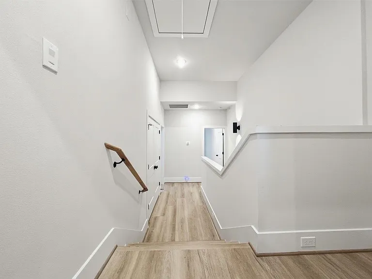 5632 Bertellis Ln — Photo 18