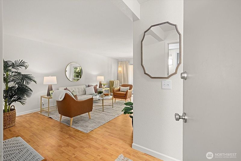 3rd image of 12631 NE 9th Place #C205