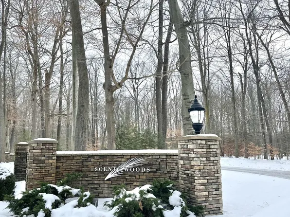6095 Scenic Woods Cir N, Muskegon, MI 49445