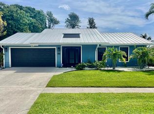 203 Bobwhite Rd, Royal Palm Beach, FL 33411