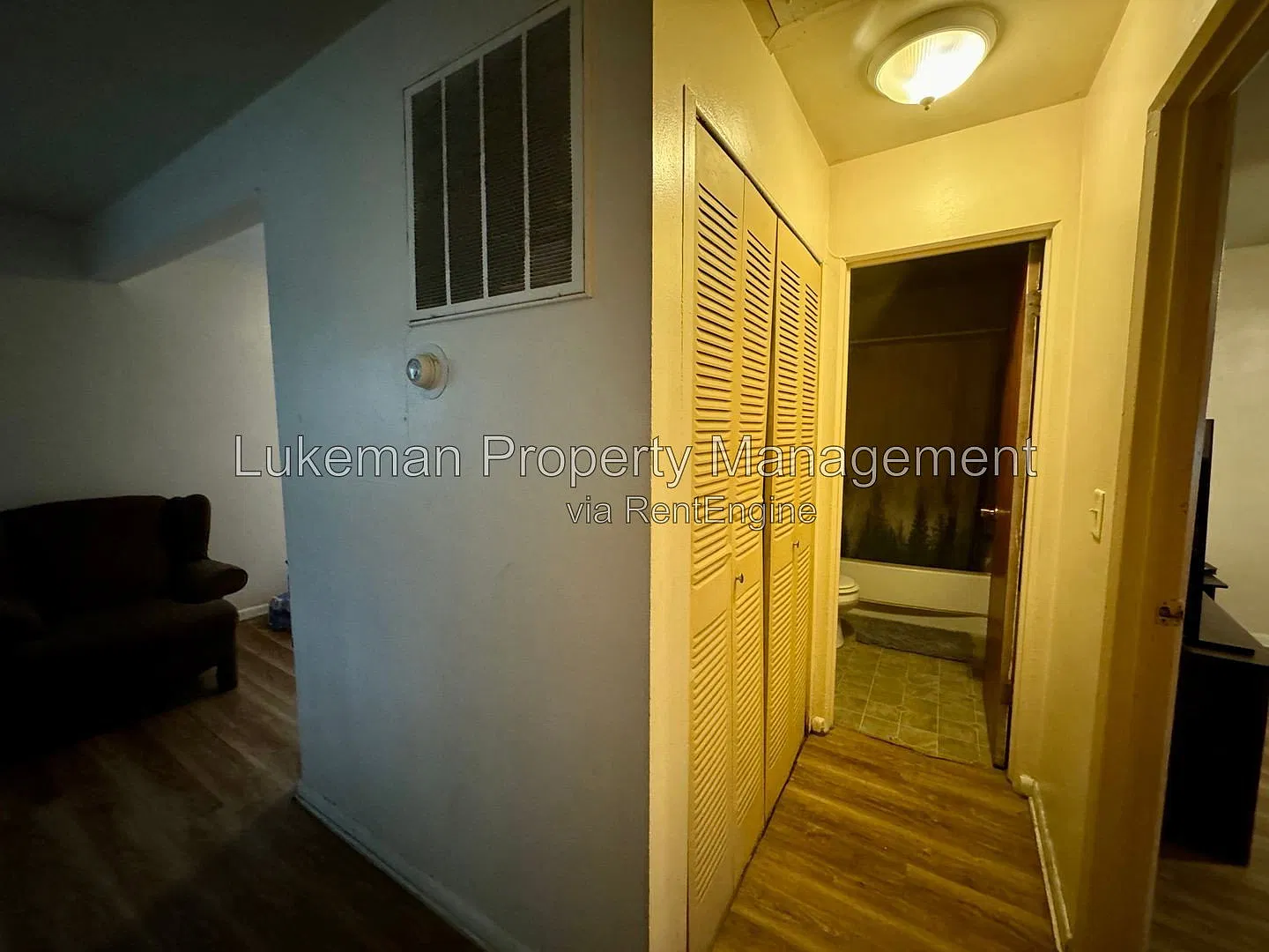 2 bed, 1.0 bath, $1,000 — Photo 4