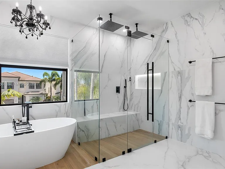9529 Eden Roc Ct — Photo 54