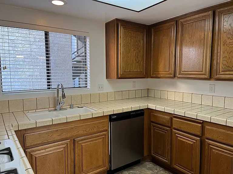 215 W Palm Ave #105 — Photo 5
