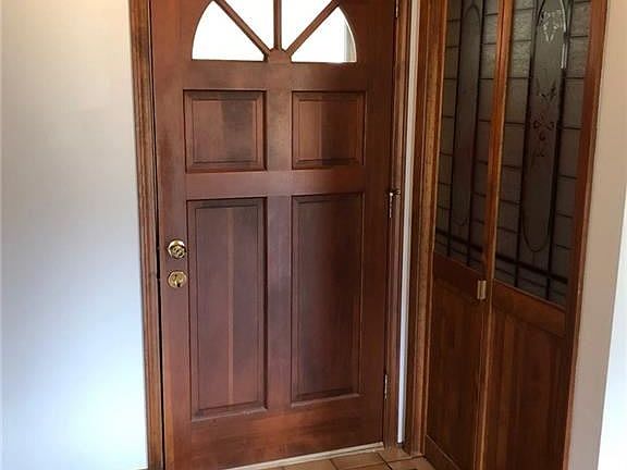 4th image of 4570 Boncrest Dr E