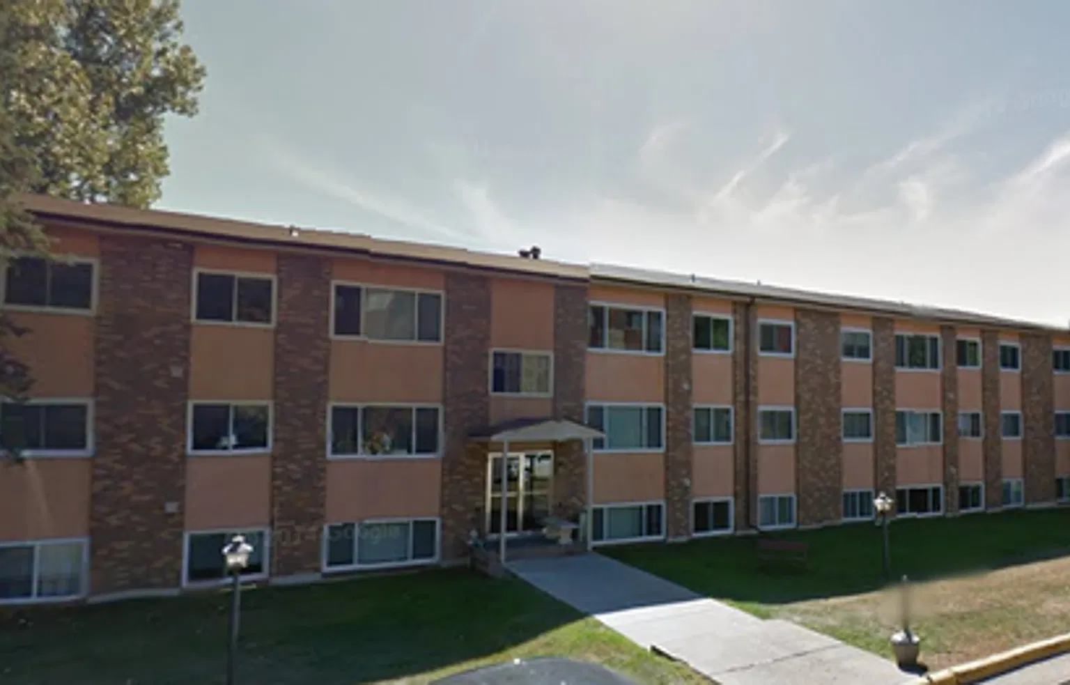 1410 Acre St — Photo 2