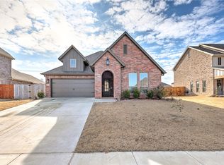 1427 Cave Stream Dr, Cave Springs, AR 72718