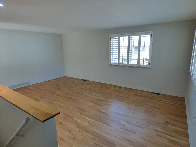 1543 S Hudson St — Photo 7