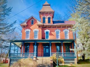 20 N Jefferson St, Staunton, VA 24401