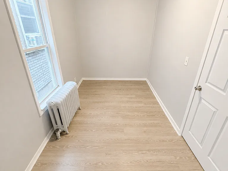 198 Parker St #2 — Photo 8