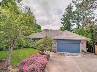 9480 NW Murlea Ln, Portland, OR 97229