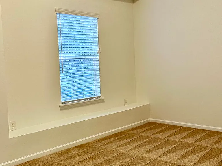 11812 Shoemaker Ct — Photo 12